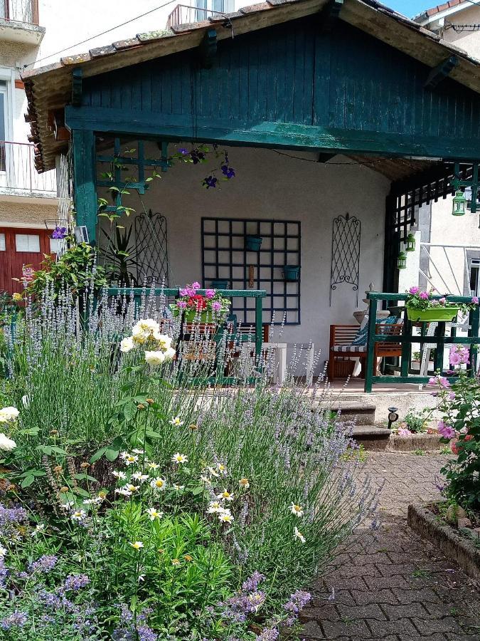 Les Chenes Chambres D'Hote Châtel-Guyon Εξωτερικό φωτογραφία