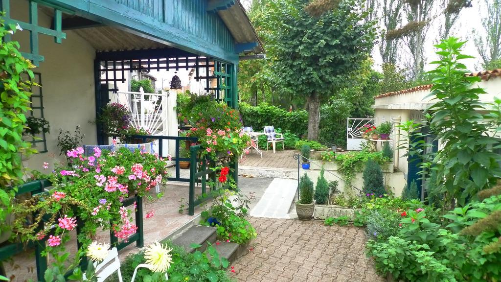 Les Chenes Chambres D'Hote Châtel-Guyon Εξωτερικό φωτογραφία
